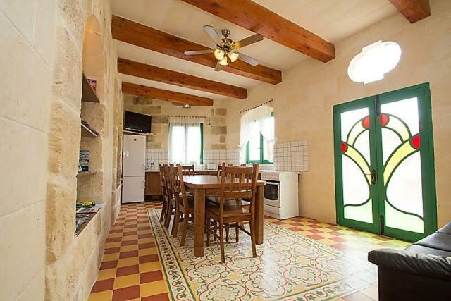 Ta Ildis Farmhouse Nadur Exteriör bild